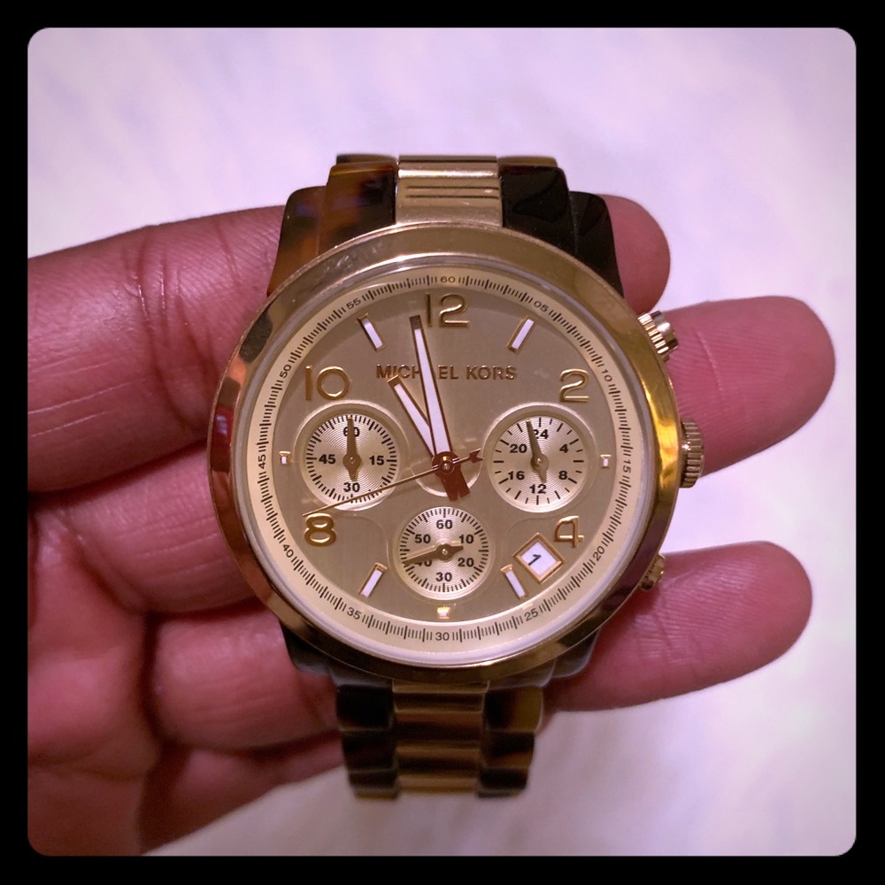 Tortoise And Gold Michael Kors Runway Mk5138